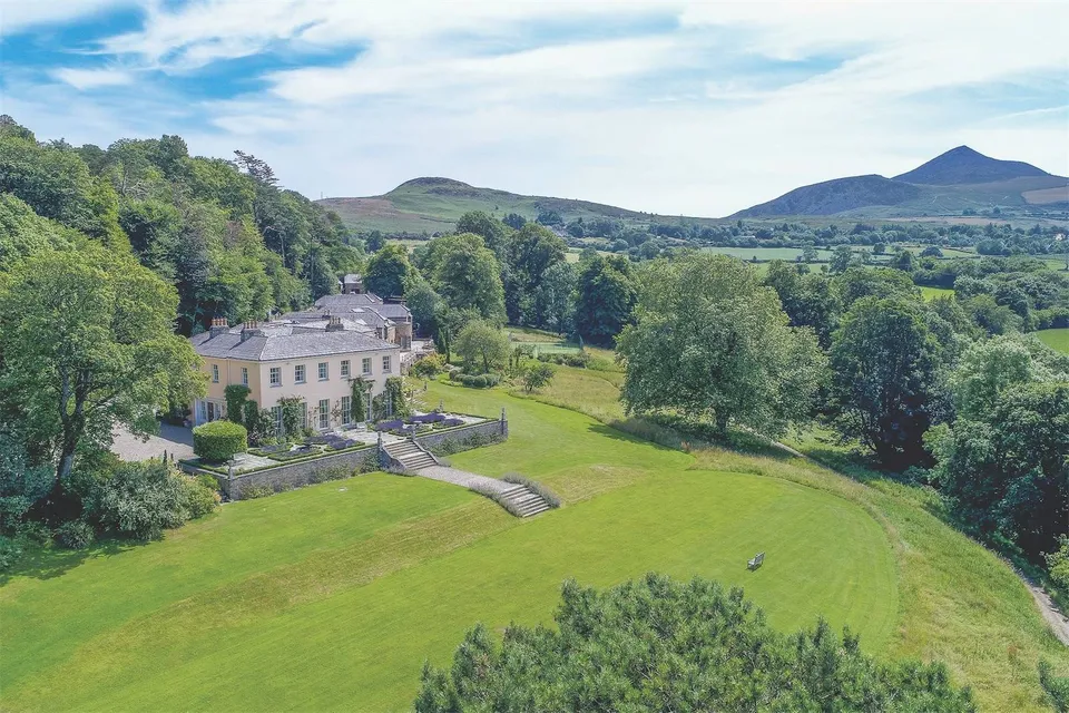 Chris de Burghs Luxury Residence for sale