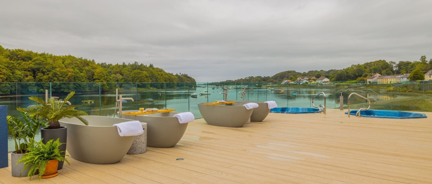 Ice House Hotel - Chill Spa lrg