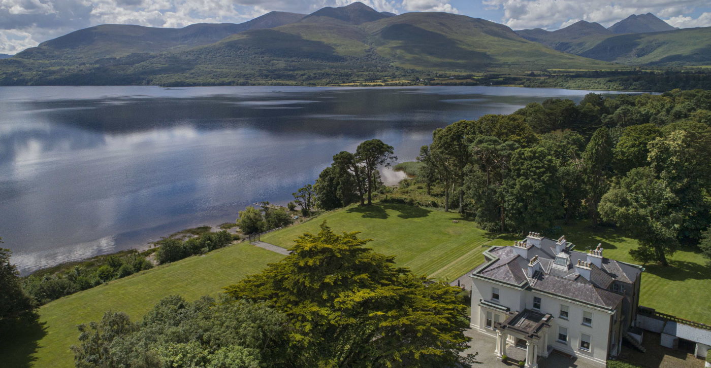 Lakeview House Luxury Vacation Rental lrg